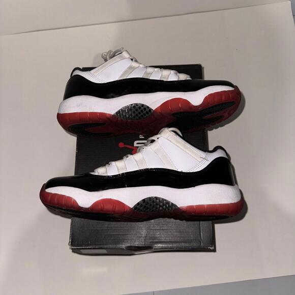 bred 11 size 6